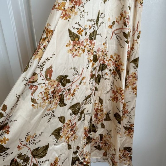 NWT Reformation Veria Maxi Silk Dress Sz 0 Bella Floral Wrap Halter Tie Neck - Picture 6 of 12